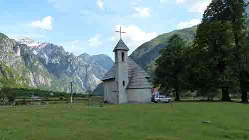 wandelen van valbona naar theth